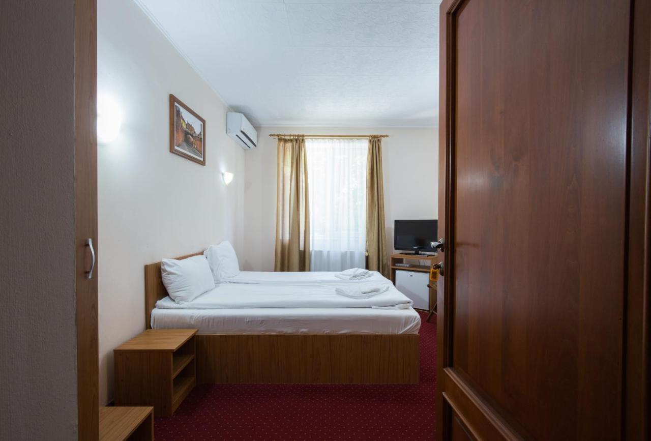 Hotel Dumbrava Sibiului Exterior foto